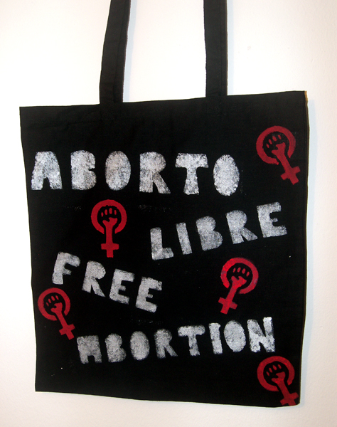 BOLSO TETA BAG NEGRO - ABORTO LIBRE